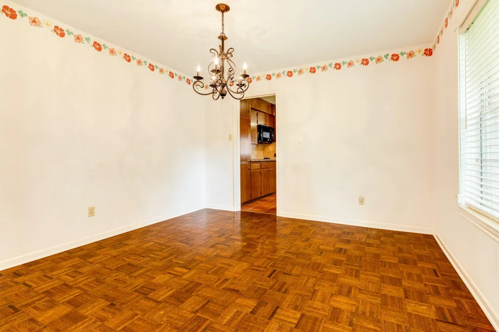 107 Hyacinth Street Lake Jackson, TX 77566