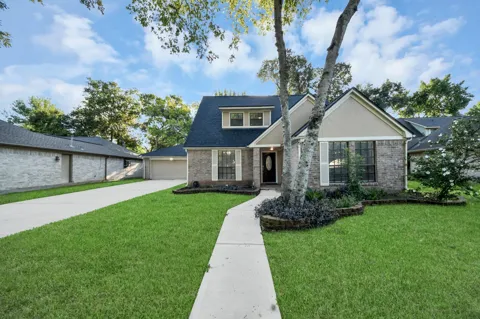 1306 Carriage Drive
