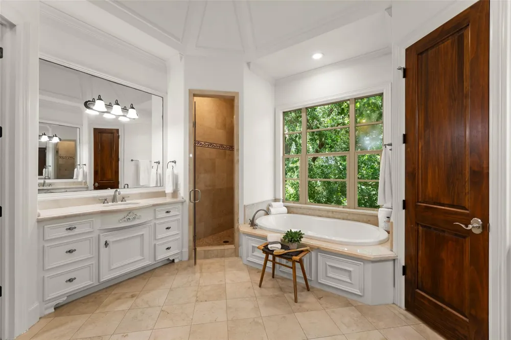6236 Community Drive Houston, TX 77005
