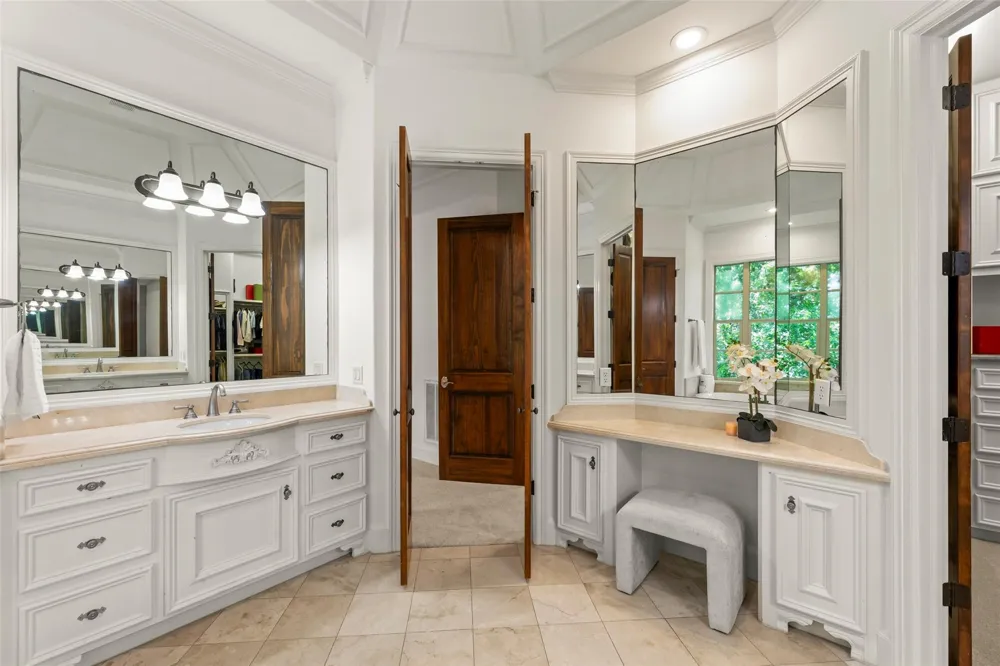 6236 Community Drive Houston, TX 77005