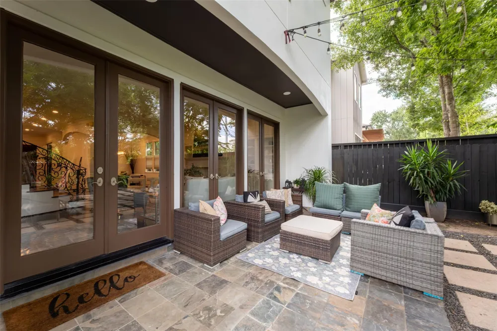 6236 Community Drive Houston, TX 77005