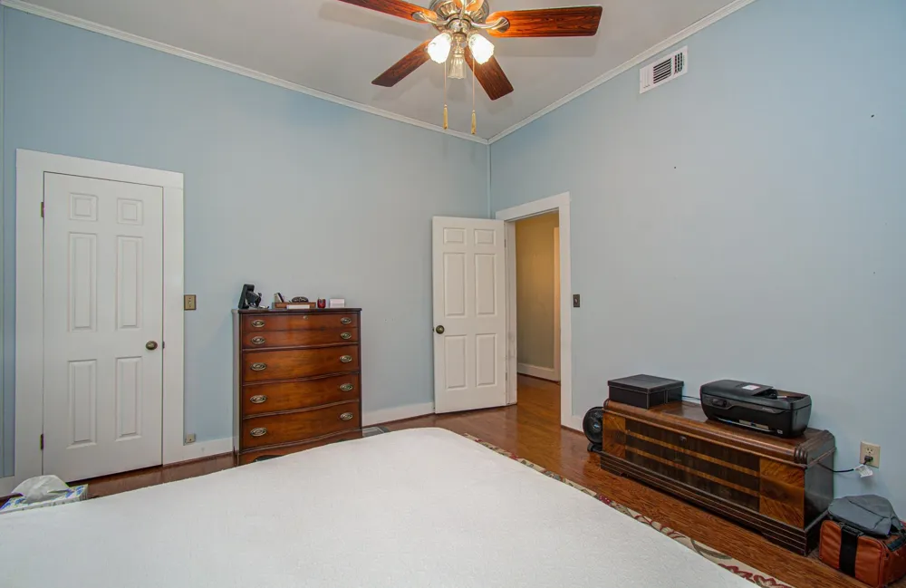 502 S College Street Weimar, TX 78962