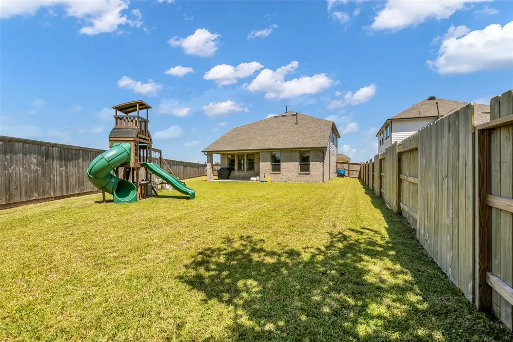 2713 Jumeirah Lane Texas City, TX 77568