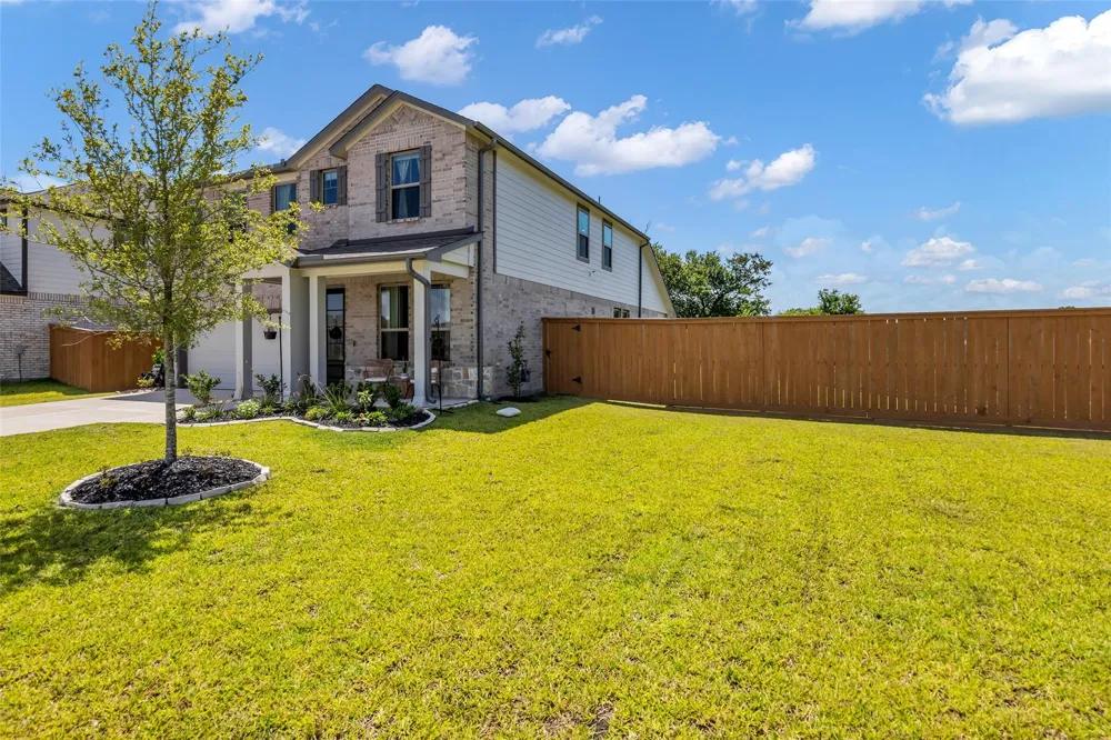 2713 Jumeirah Lane Texas City, TX 77568