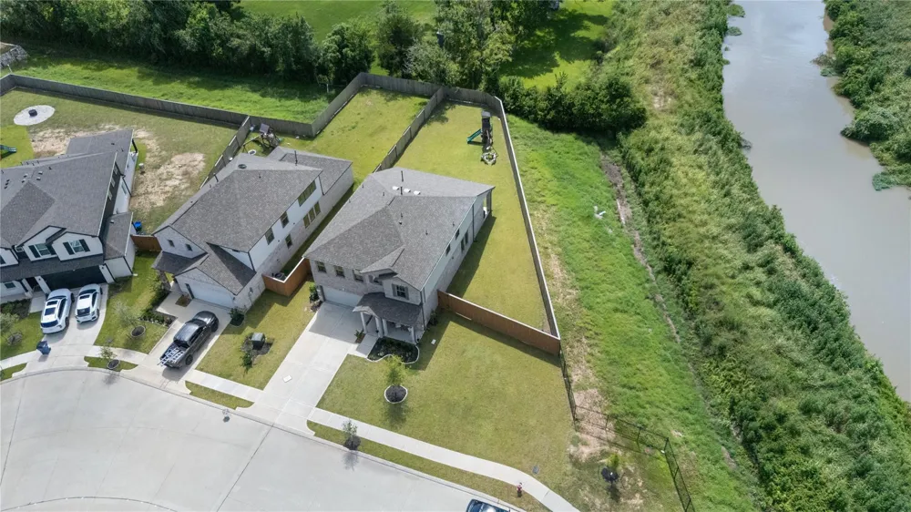 2713 Jumeirah Lane Texas City, TX 77568