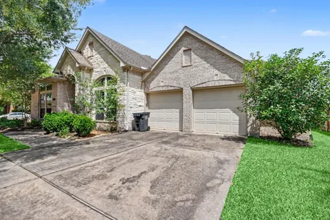 2701 Green Mountain Drive