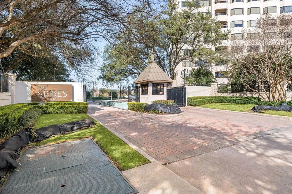 2001 Holcombe Boulevard #803 Houston, TX 77030