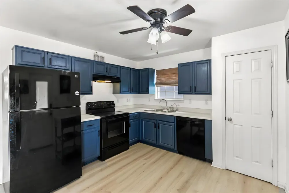 308 Sea Bean Street Surfside Beach, TX 77541
