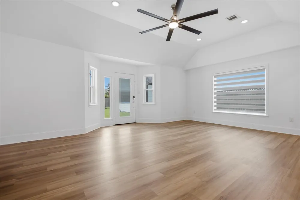 5734 Cullen Boulevard Houston, TX 77021