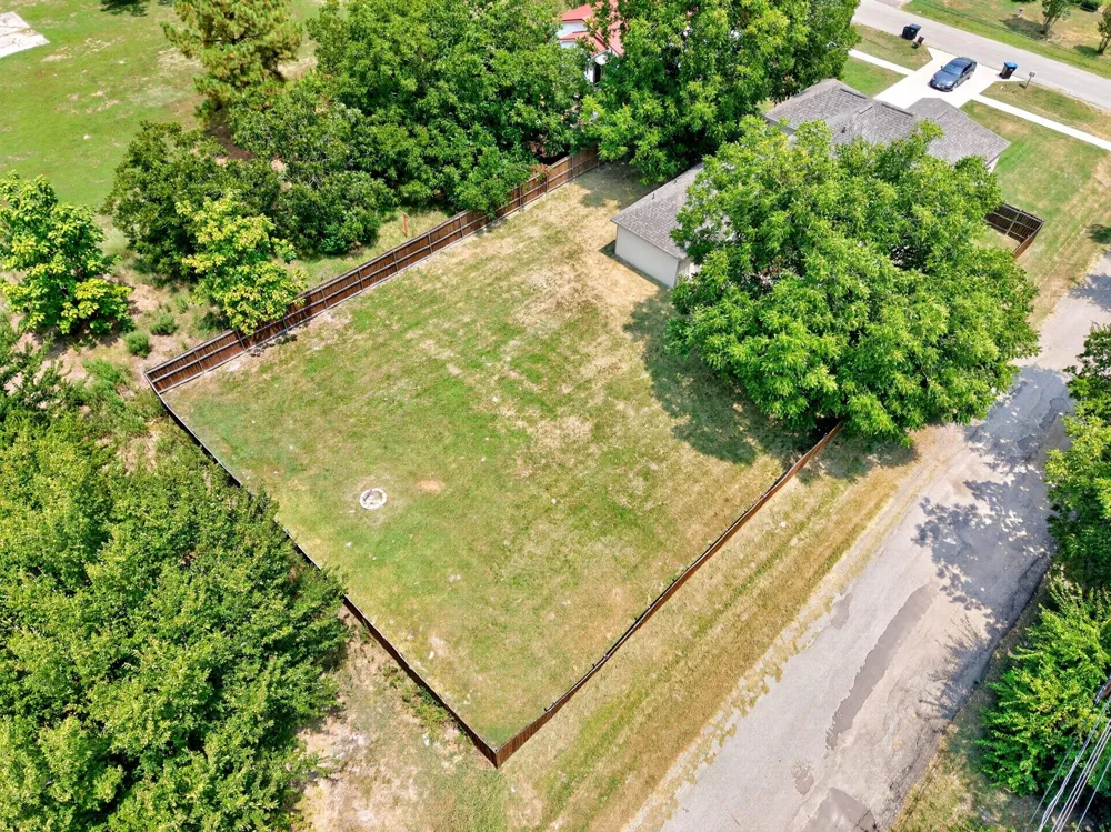 602 Main St Greenville, TX 75401