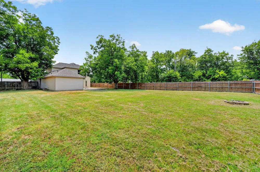 602 Main St Greenville, TX 75401