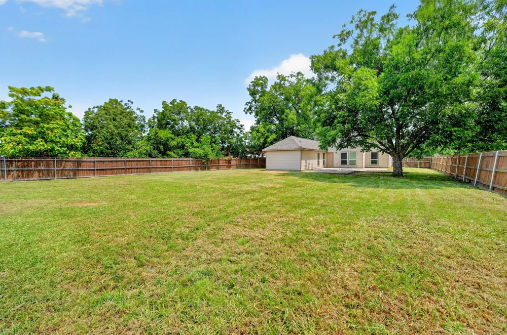 602 Main St Greenville, TX 75401