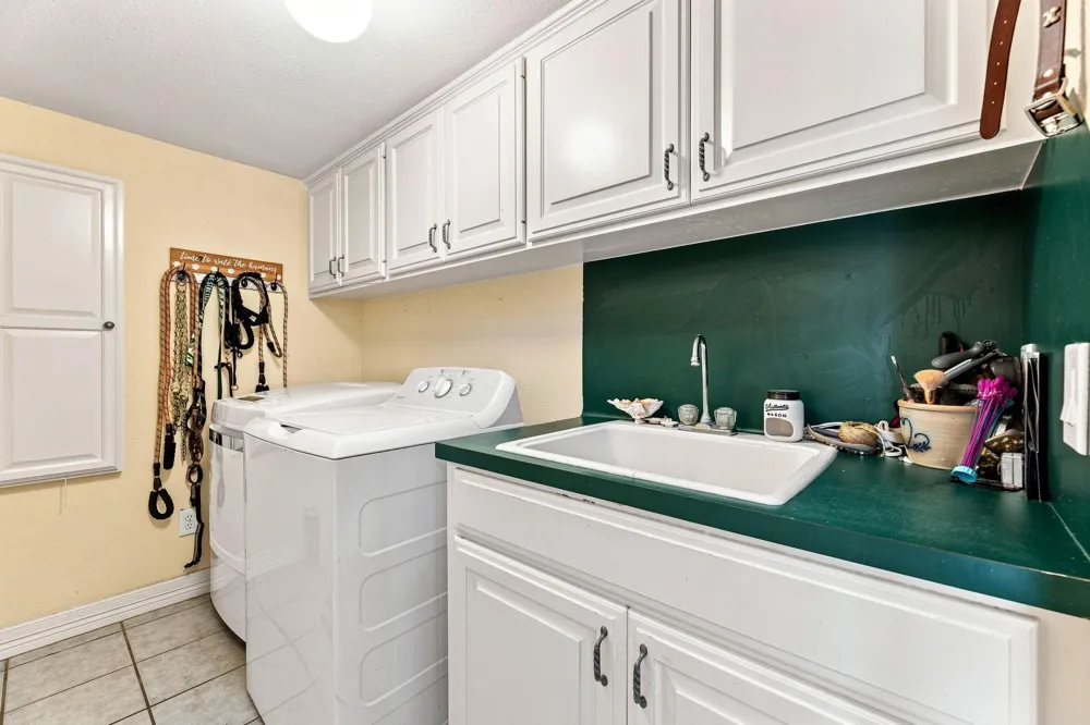 217 Baywood Street Shoreacres, TX 77571