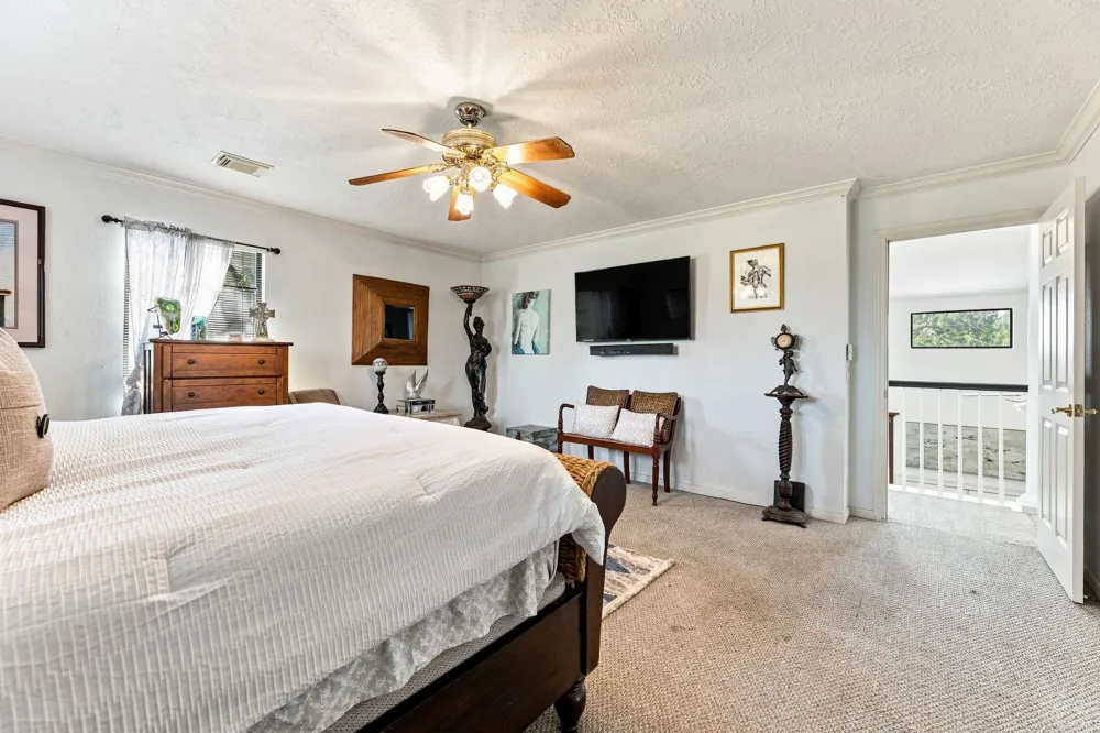217 Baywood Street Shoreacres, TX 77571