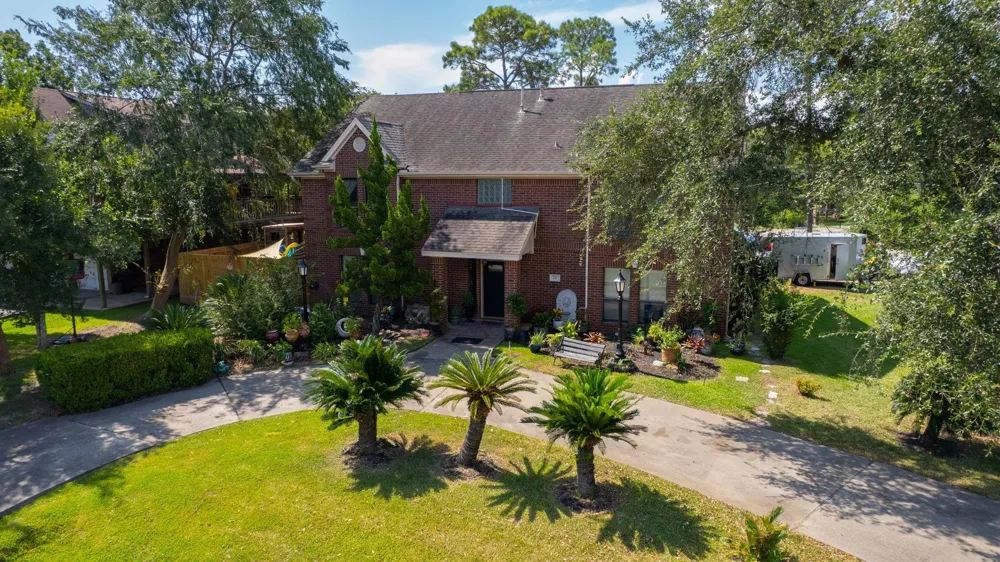 217 Baywood Street Shoreacres, TX 77571
