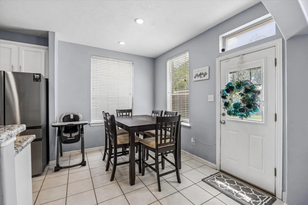 429 Blossomwood Drive League City, TX 77573