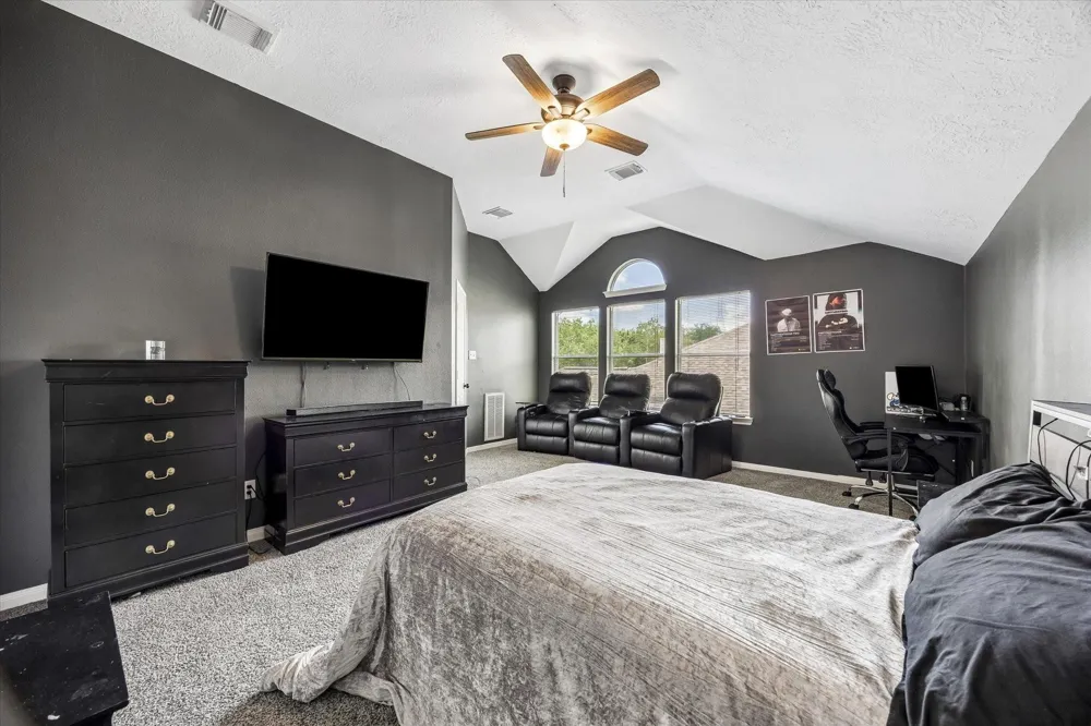 429 Blossomwood Drive League City, TX 77573