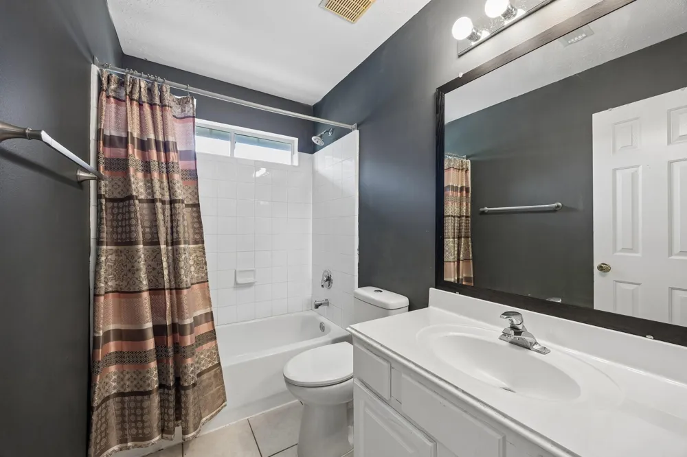 429 Blossomwood Drive League City, TX 77573