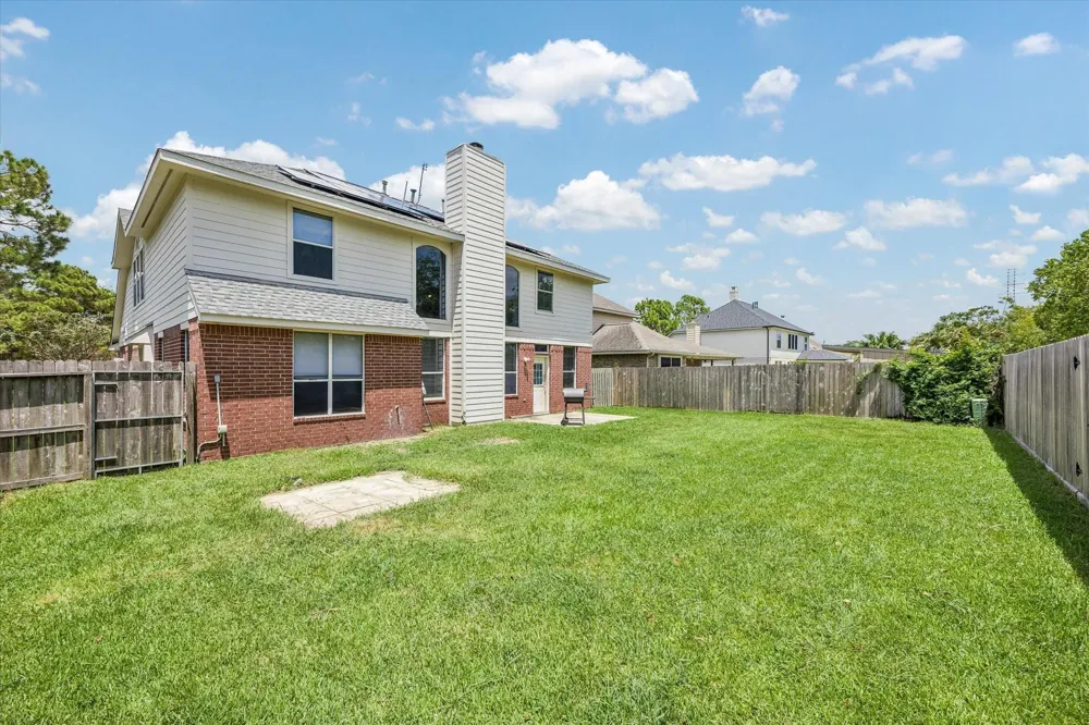 429 Blossomwood Drive League City, TX 77573