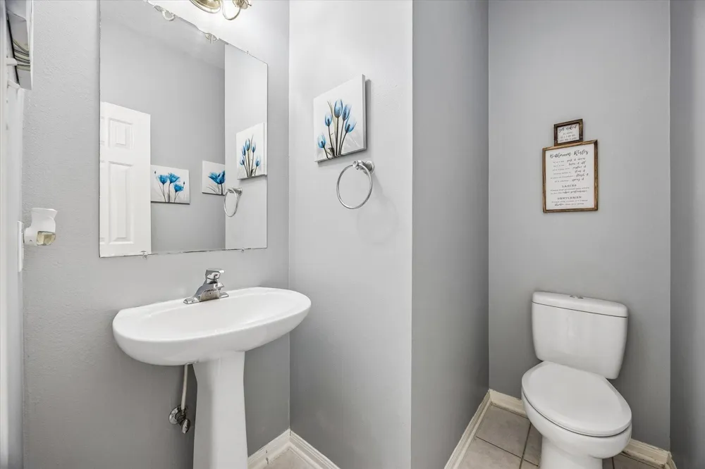 429 Blossomwood Drive League City, TX 77573