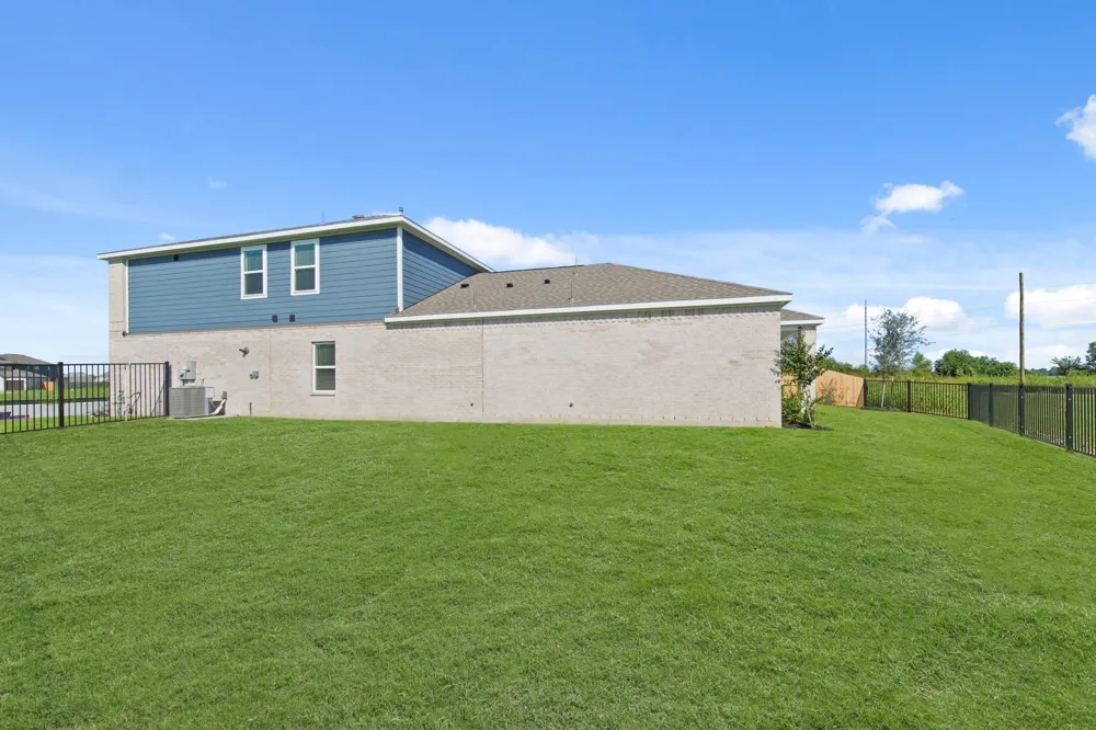 380 Long Branch Drive Dayton, TX 77535