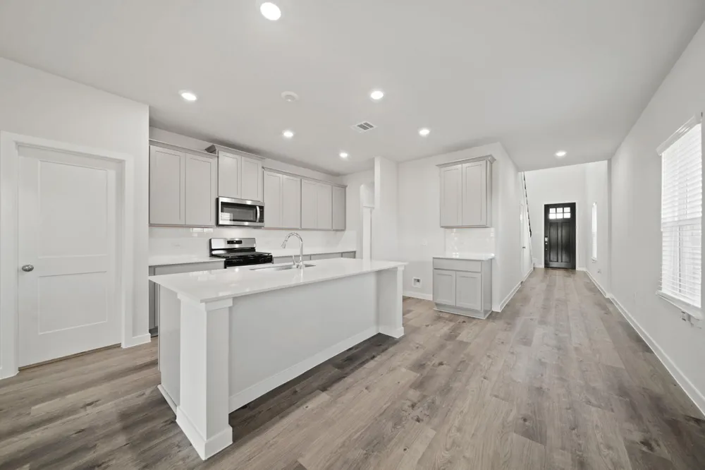 380 Long Branch Drive Dayton, TX 77535