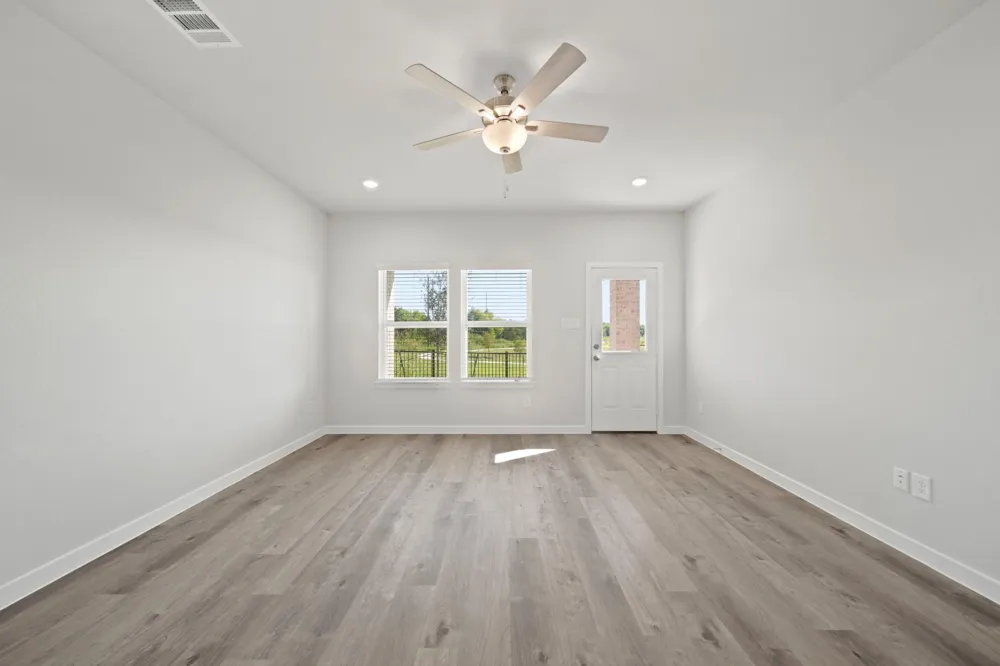 380 Long Branch Drive Dayton, TX 77535