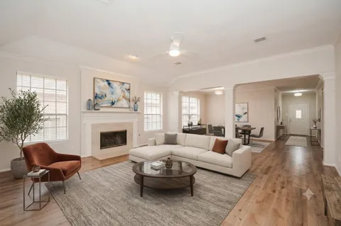 10 Heathstone Place