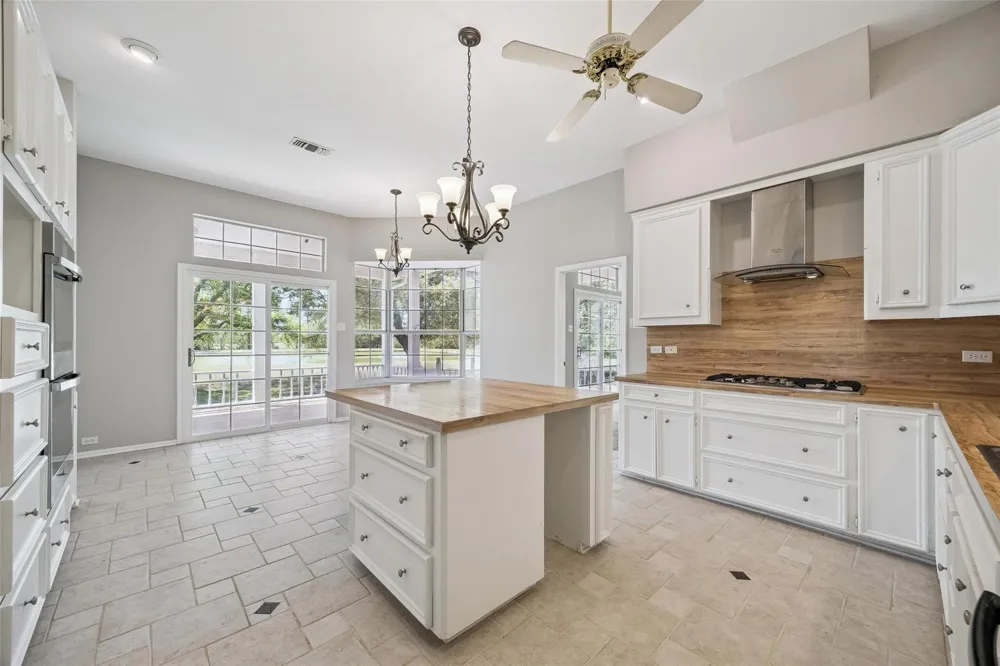 13340 Morgan Lane Needville, TX 77461