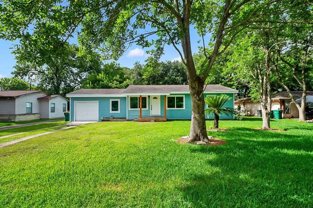 2508 Houston Drive La Marque, TX 77568