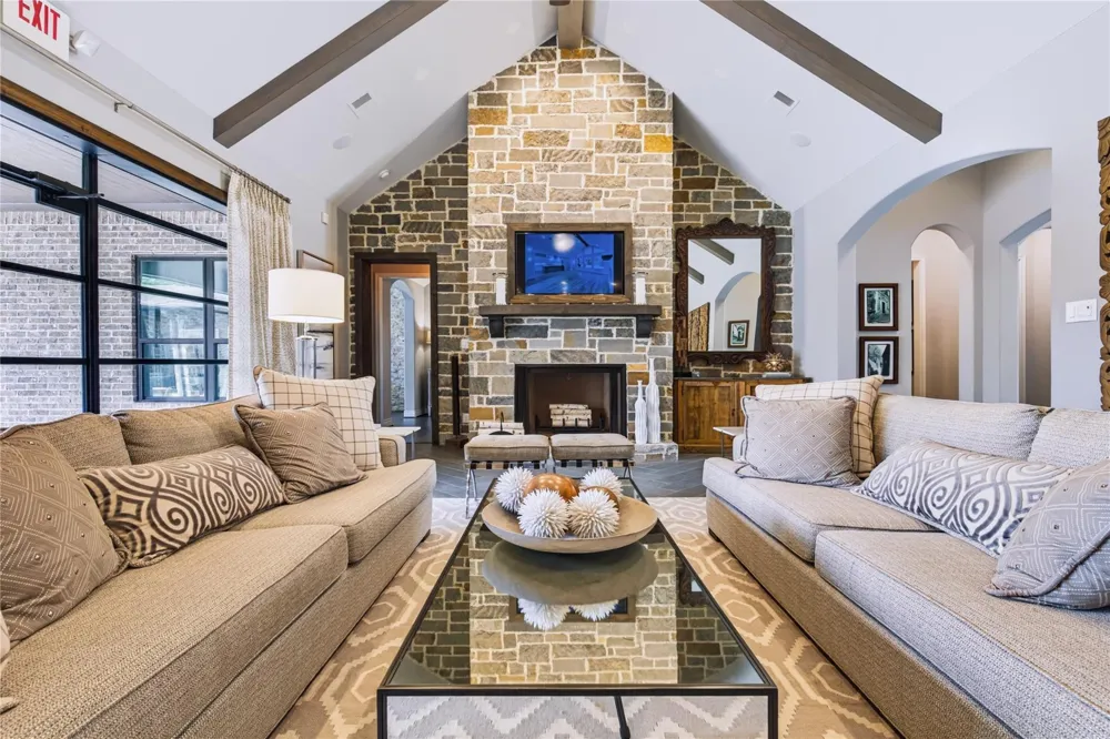 32400 Sh 249 Pinehurst, TX 77362