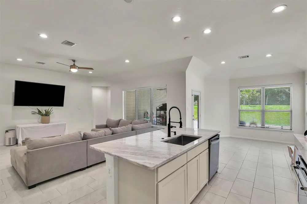 113 Whelan Lane New Waverly, TX 77358