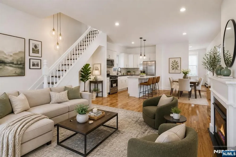 142 Steuben Street East Orange, NJ 07018