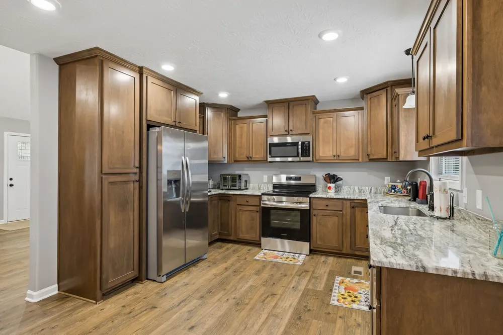 73 Marys Ln Lafayette, TN 37083