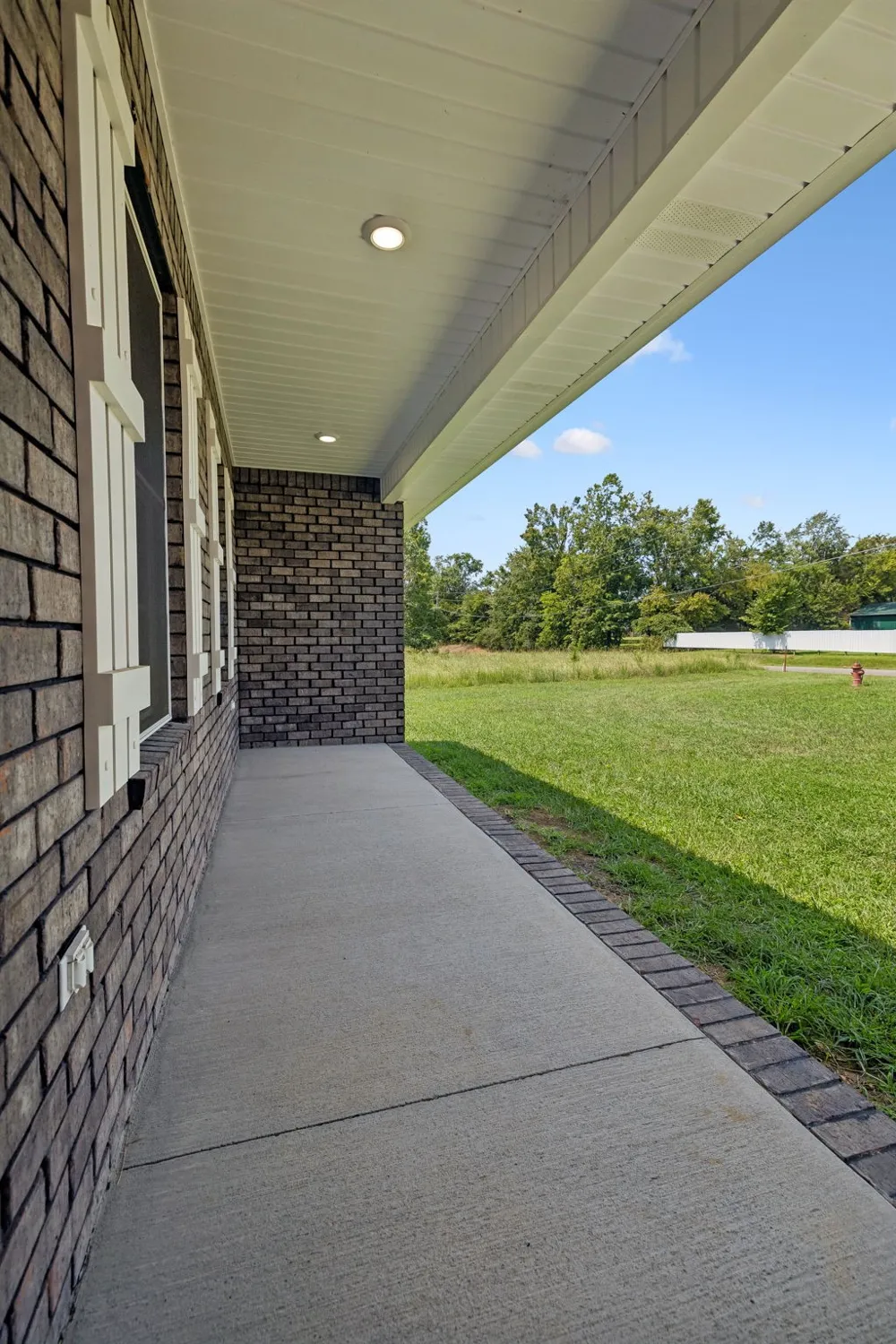 73 Marys Ln Lafayette, TN 37083