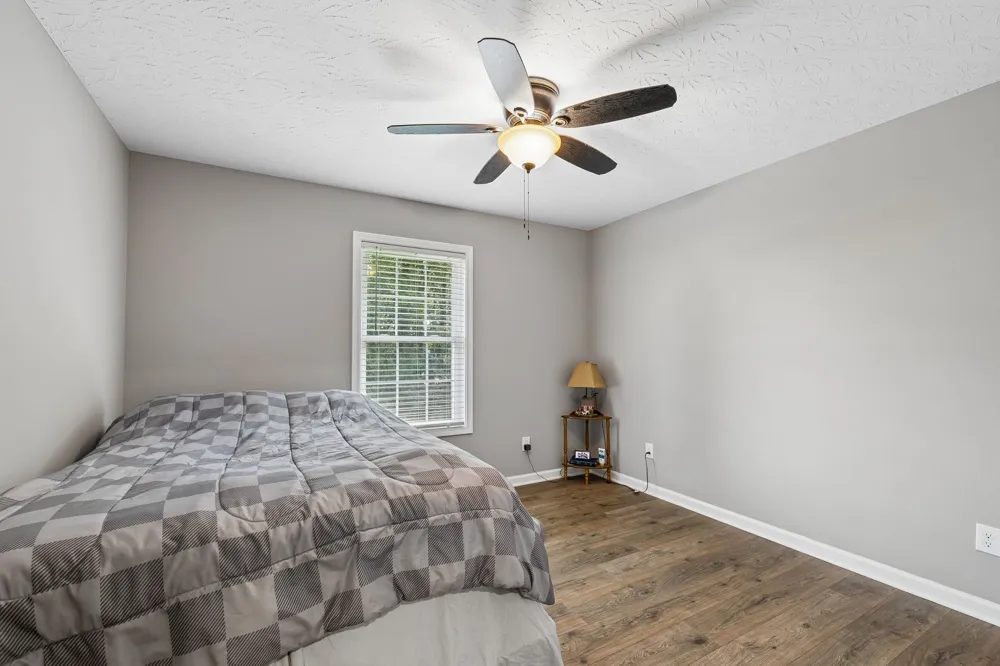 73 Marys Ln Lafayette, TN 37083