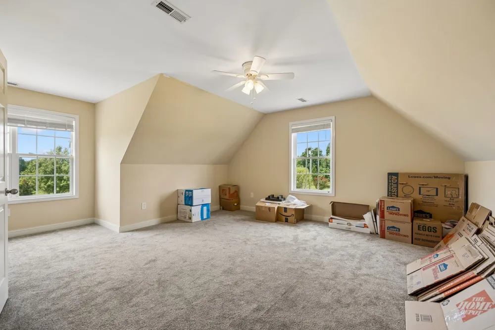 1983 Young Ln Chapel Hill, TN 37034