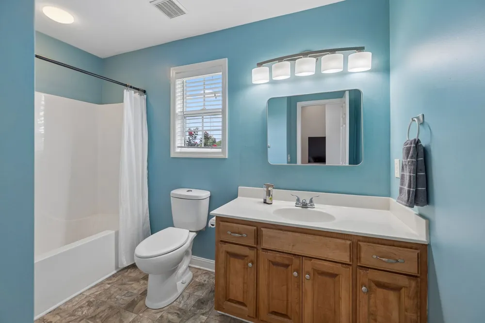 1983 Young Ln Chapel Hill, TN 37034