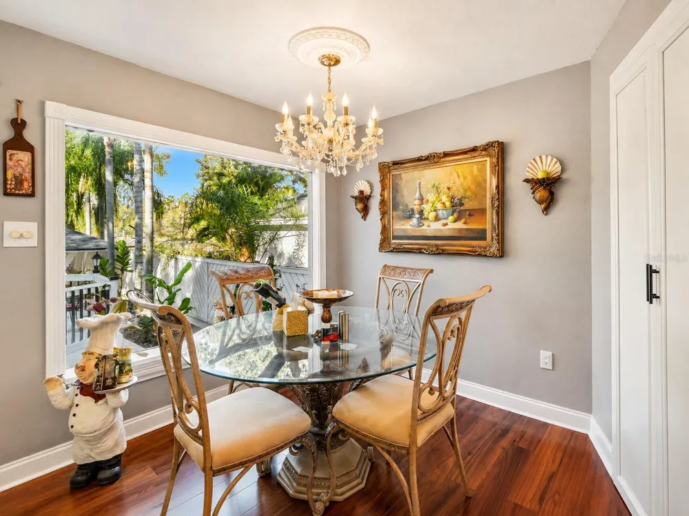 7214 OLA AVENUE Tampa, FL 33604