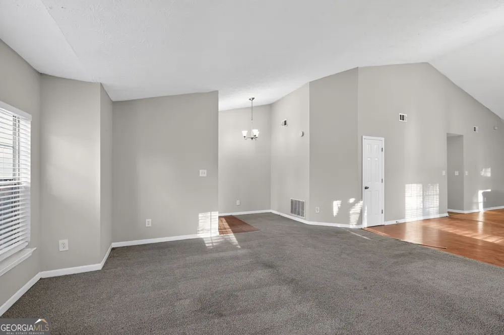 716 Shore LN Lithonia, GA 30058