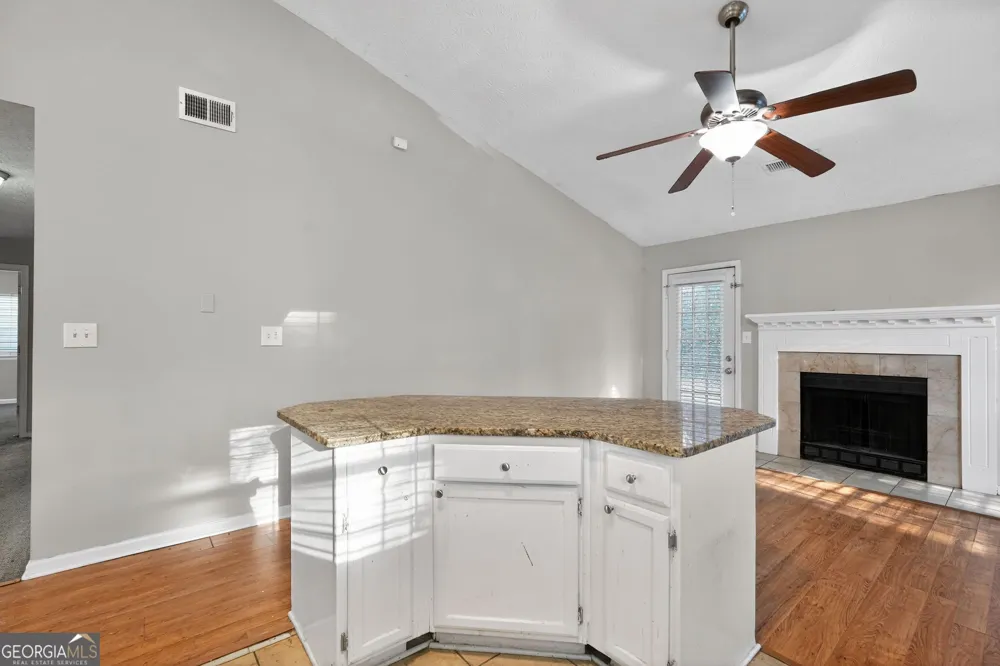 716 Shore LN Lithonia, GA 30058