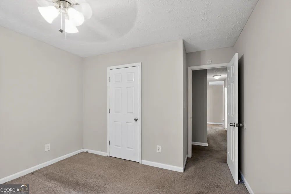716 Shore LN Lithonia, GA 30058