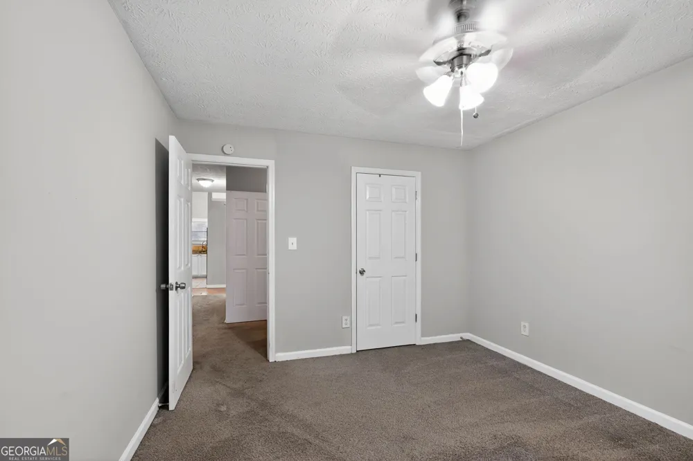 716 Shore LN Lithonia, GA 30058