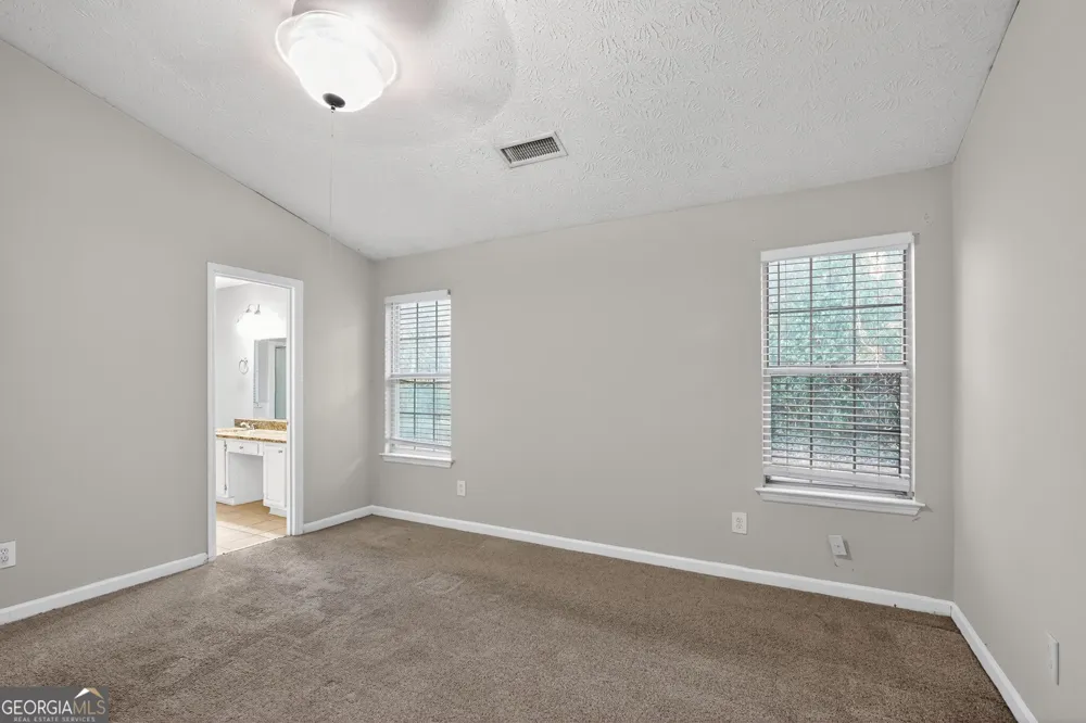 716 Shore LN Lithonia, GA 30058