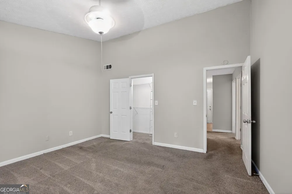 716 Shore LN Lithonia, GA 30058
