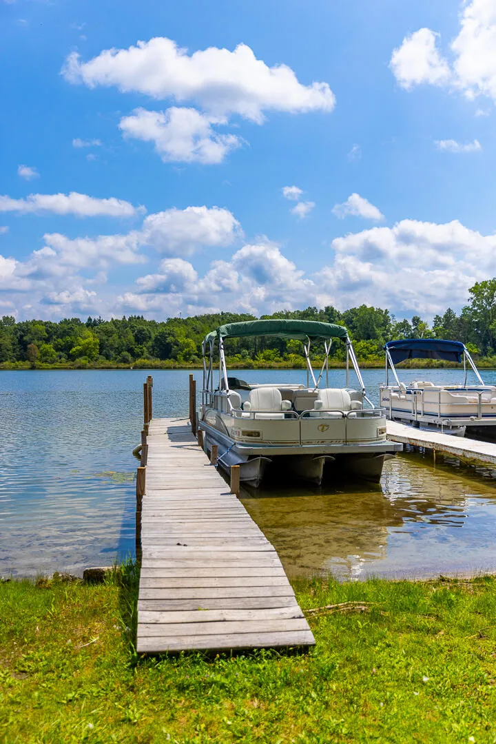 9728 Lakeview Drive Jerome, MI 49249