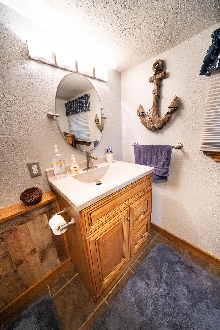 9728 Lakeview Drive Jerome, MI 49249