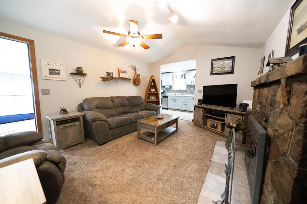 9728 Lakeview Drive Jerome, MI 49249
