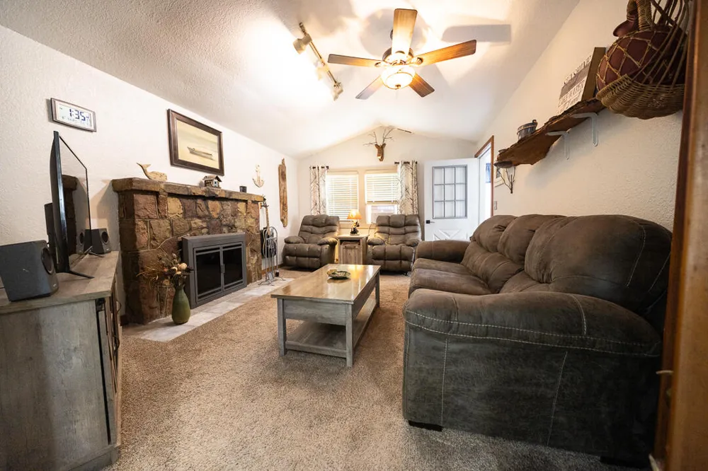 9728 Lakeview Drive Jerome, MI 49249