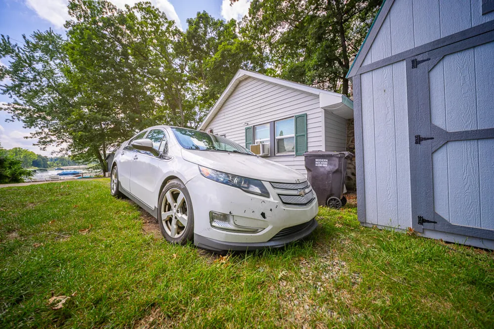 9728 Lakeview Drive Jerome, MI 49249